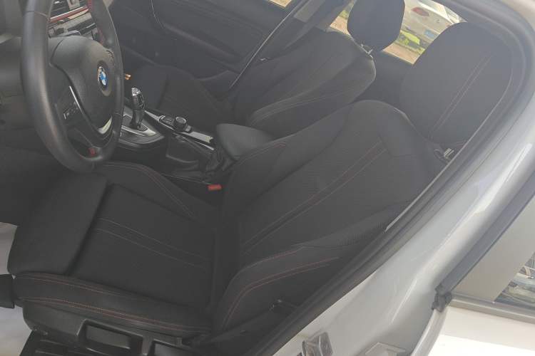 Used BMW 1 Series 2018 118i Sport Design Package Left Front Seat