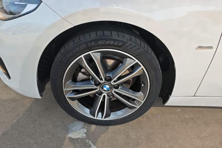 Used BMW 1 Series 2018 118i Sport Edition Left Front Wheel Hub