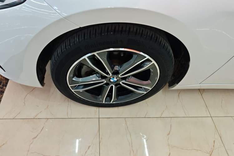 Used BMW 1 Series 2018 Facelifted 118i Sport Edition Left Front Wheel Hub