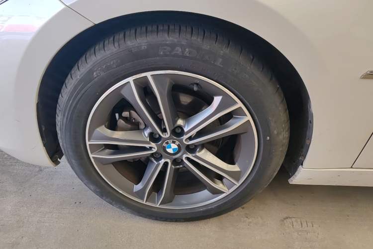 Used BMW 1 Series 2018 118i Sport Edition Left Front Wheel Hub