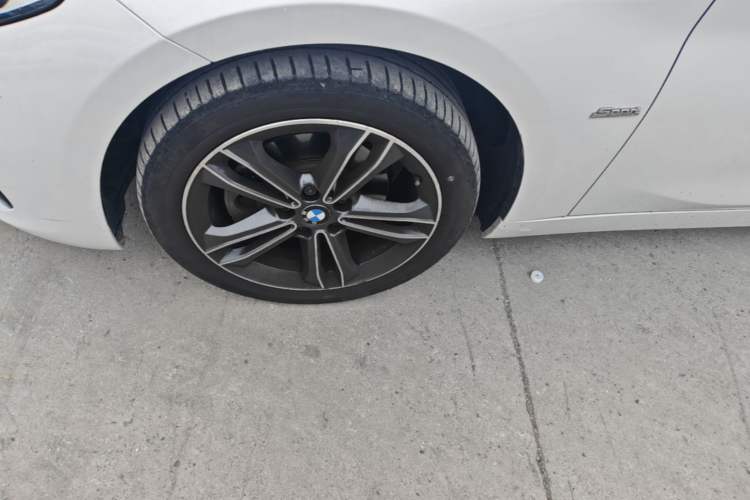 Used BMW 1 Series 2018 118i Sport Edition Left Front Wheel Hub