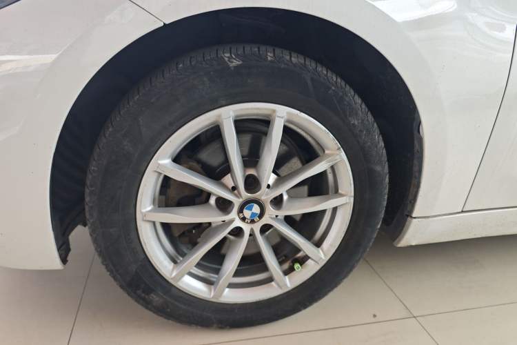 Used BMW 1 Series 2018 118i Fashion Model Left Front Wheel Hub