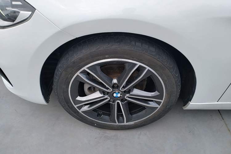 Used BMW 1 Series 2018 118i Sport Edition Left Front Wheel Hub