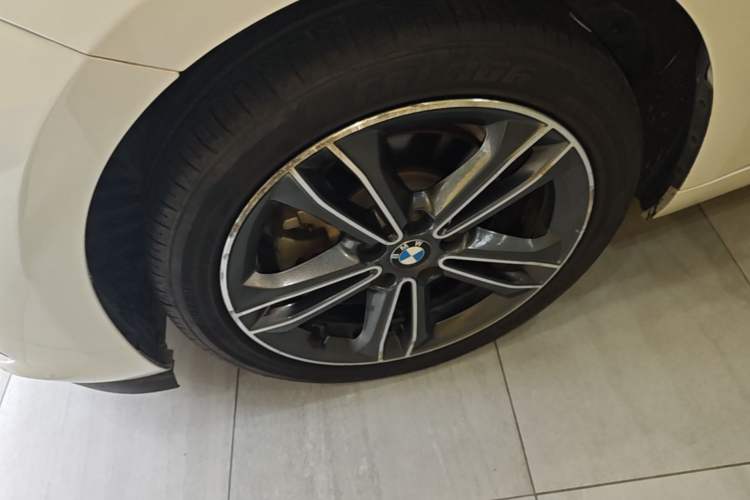Used BMW 1 Series 2018 118i Sport Edition Left Front Wheel Hub