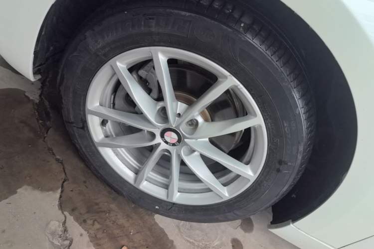 Used BMW 1 Series 2018 Revised 118i Fashion Edition Left Front Wheel Hub