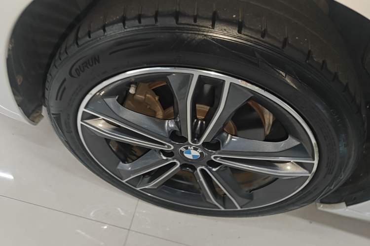 Used BMW 1 Series 2018 118i Sport Edition Left Front Wheel Hub