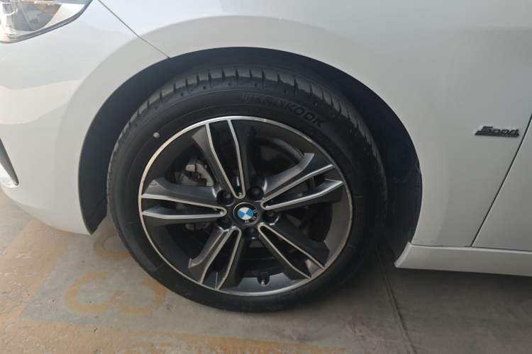 Used BMW 1 Series 2018 118i Sport Edition Left Front Wheel Hub