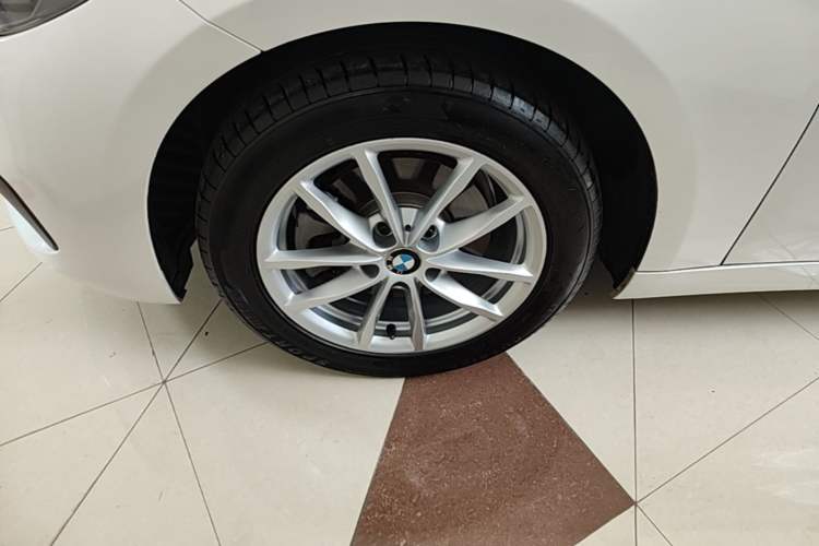 Used BMW 1 Series 2018 118i Fashion Model Left Front Wheel Hub