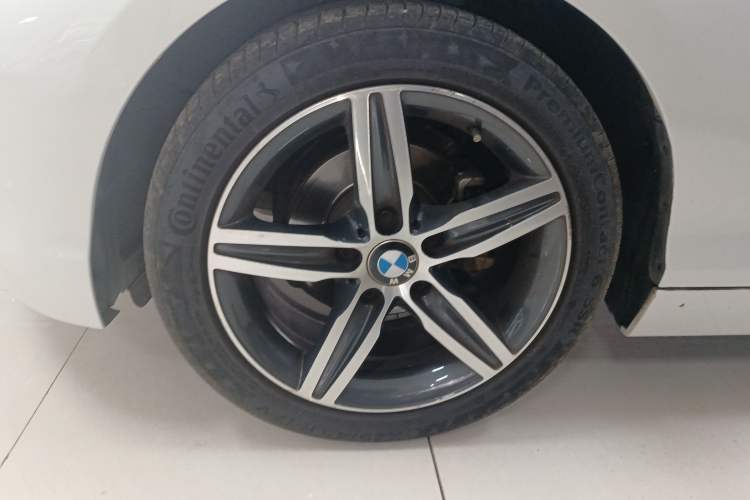 Used BMW 1 Series 2018 118i Sport Design Package Left Front Wheel Hub