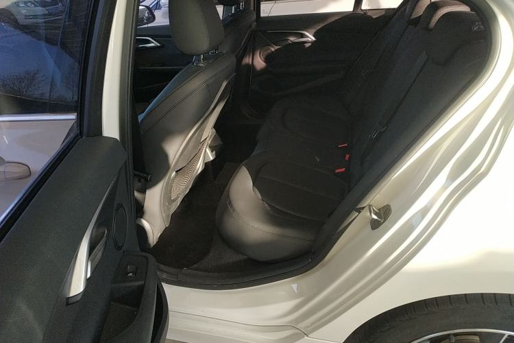Used BMW 1 Series 2018 118i Sport Edition Left Rear Seat