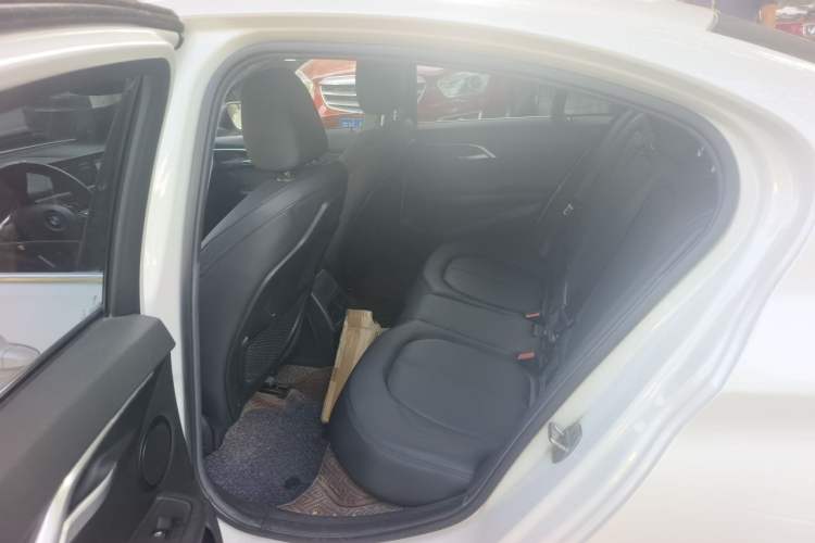 Used BMW 1 Series 2018 120i Design Package Model Left Rear Seat
