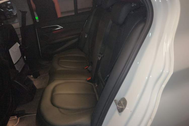 Used BMW 1 Series 2018 118i Sport Edition Left Rear Seat