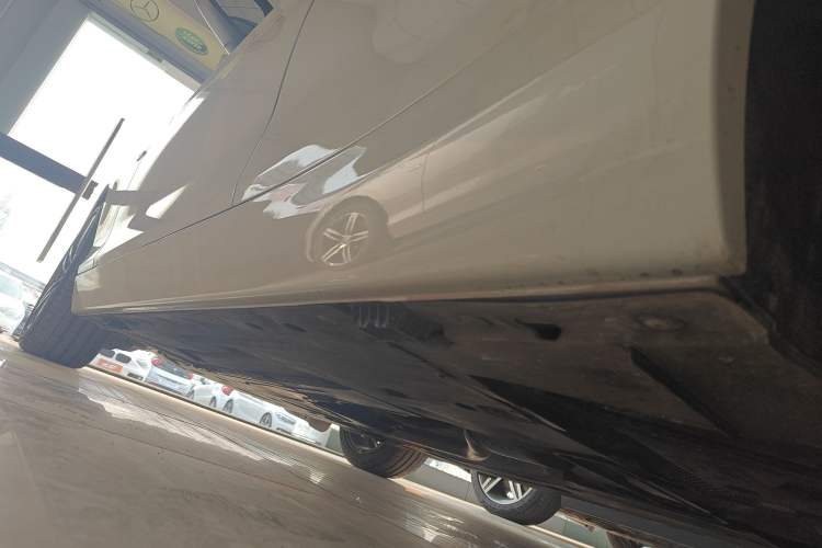 Used BMW 1 Series 2018 118i Sport Design Package Left Side Sill