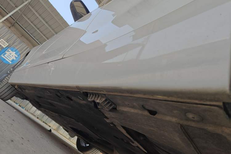 Used BMW 1 Series 2018 118i Sport Design Package Left Side Sill