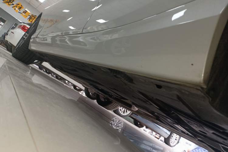 Used BMW 1 Series 2018 118i Sport Design Package Left Side Sill