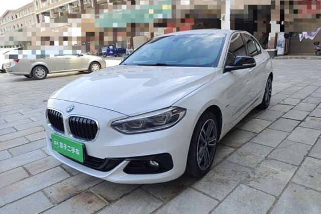 Ojetý BMW 1 Series 2018 118i Sport Edition