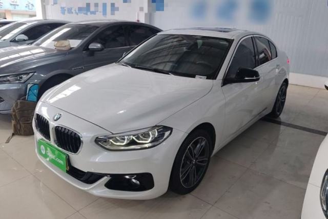 Ojetý BMW 1 Series 2018 Facelifted 118i Sport Edition