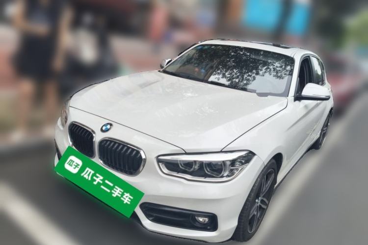 Used BMW 1 Series 2018 118i Sport Design Package Guazi used car, China used car export, Used car for sale, Used BMW cars, Cheapest cars for sale