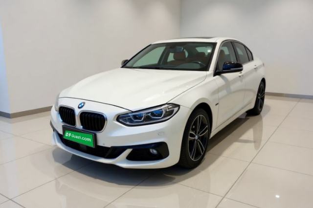 Ojetý BMW 1 Series 2018 118i Sport Edition