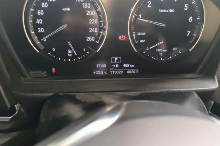 Used BMW 1 Series 2018 118i Sport Edition Odometer Close Up