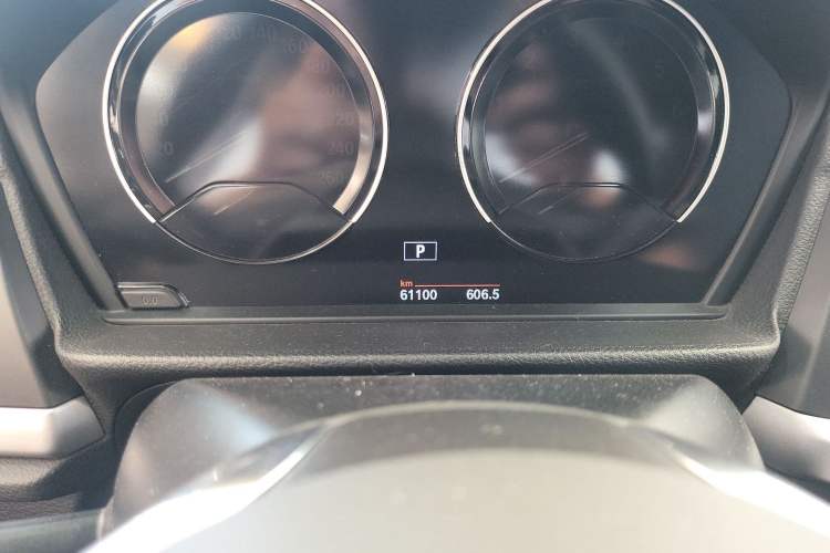 Used BMW 1 Series 2018 Revised 118i Fashion Edition Odometer Close Up