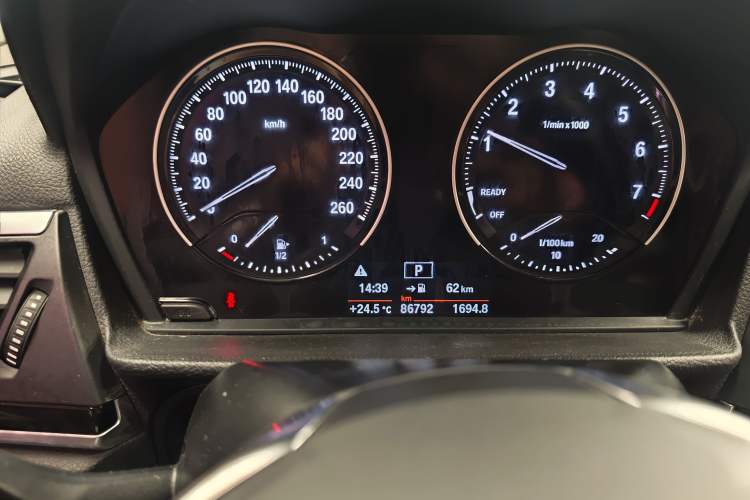 Used BMW 1 Series 2018 118i Sport Edition Odometer Close Up
