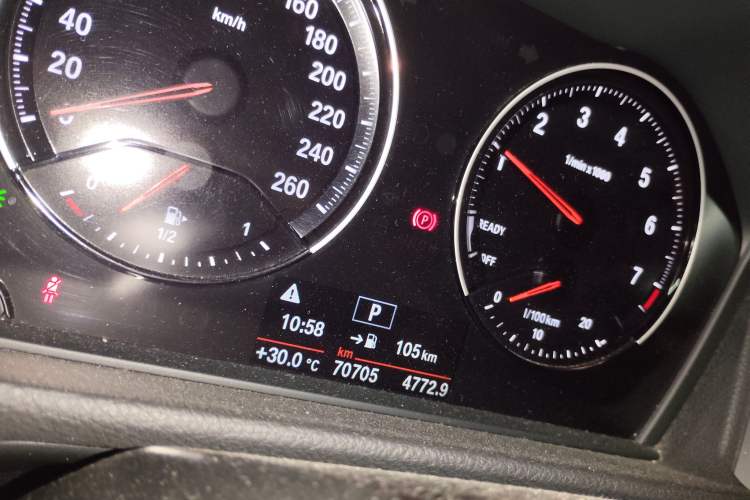 Used BMW 1 Series 2018 118i Sport Edition Odometer Close Up