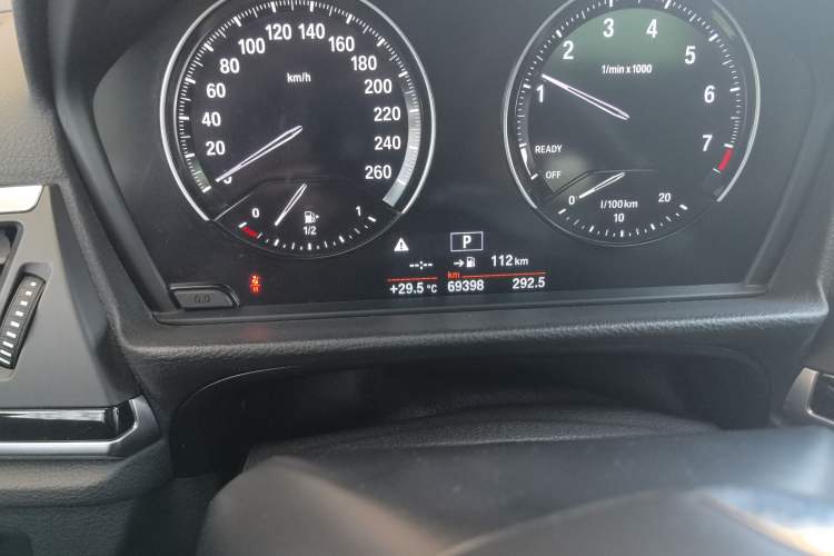 Used BMW 1 Series 2018 118i Sport Edition Odometer Close Up