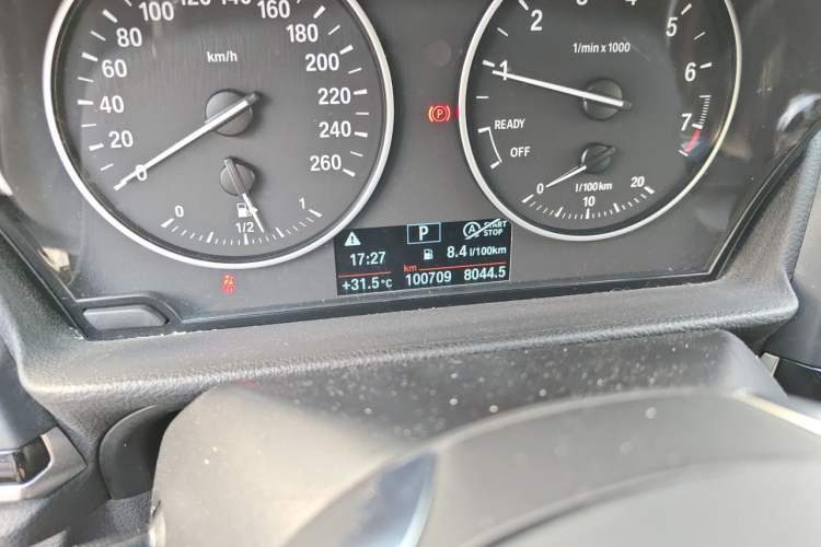Used BMW 1 Series 2018 118i Sport Edition Odometer Close Up