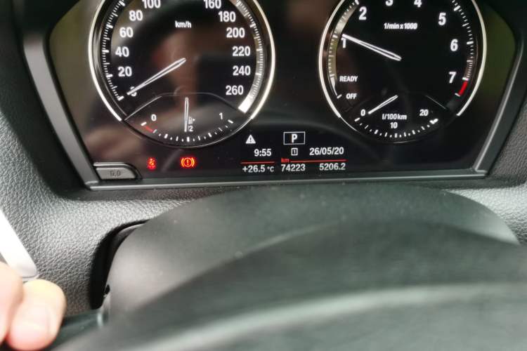 Used BMW 1 Series 2018 118i Leading Model Odometer Close Up