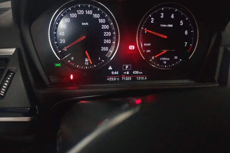 Used BMW 1 Series 2018 118i Sport Edition Odometer Close Up