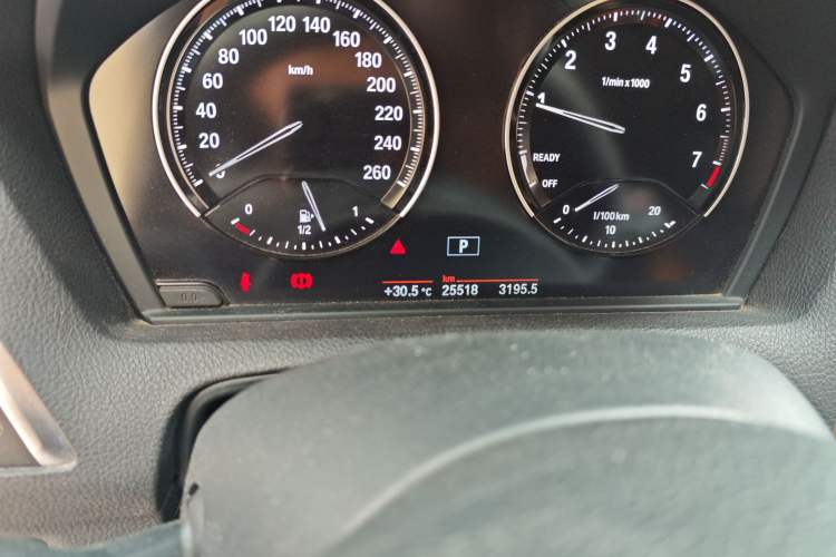 Used BMW 1 Series 2018 118i Leading Model Odometer Close Up
