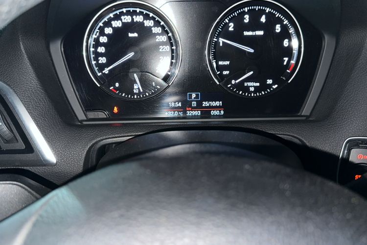 Used BMW 1 Series 2018 118i Leading Model Odometer Close Up