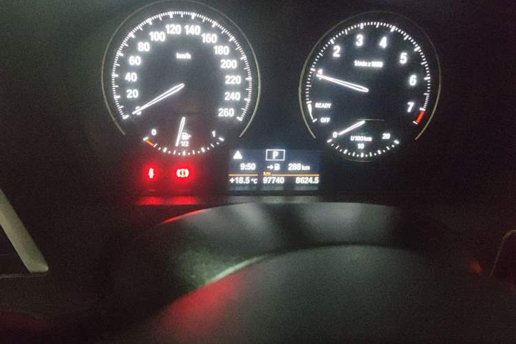 Used BMW 1 Series 2018 118i Leading Model Odometer Close Up