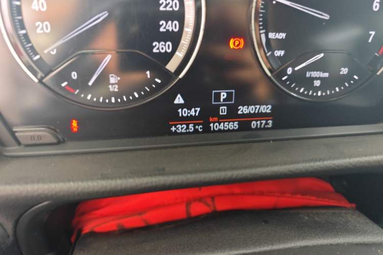 Used BMW 1 Series 2018 118i Sport Edition Odometer Close Up