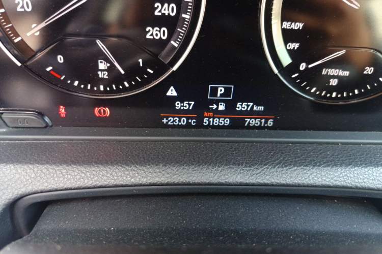 Used BMW 1 Series 2018 118i Leading Model Odometer Close Up