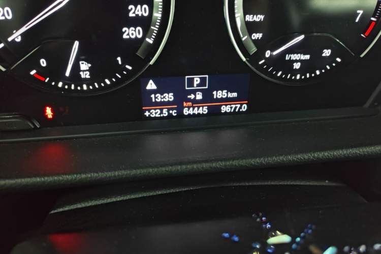 Used BMW 1 Series 2018 118i Sport Edition Odometer Close Up