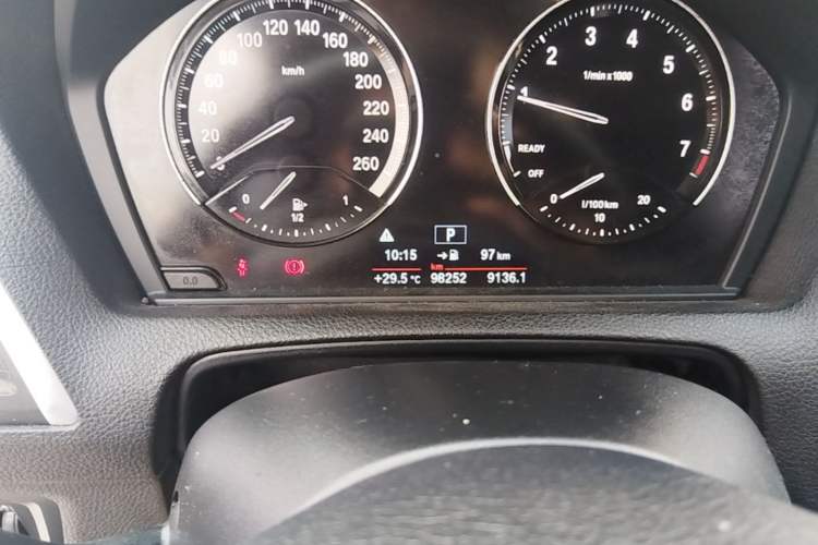 Used BMW 1 Series 2018 118i Leading Model Odometer Close Up