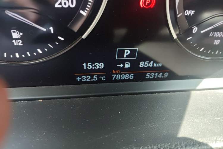 Used BMW 1 Series 2018 Revised 118i Fashion Edition Odometer Close Up