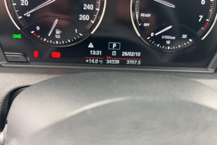 Used BMW 1 Series 2018 118i Leading Model Odometer Close Up
