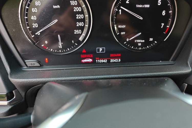 Used BMW 1 Series 2018 118i Sport Edition Odometer Close Up