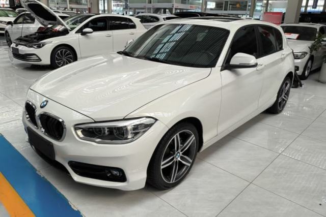 Used BMW 1 Series 2018 118i Sport Design Package