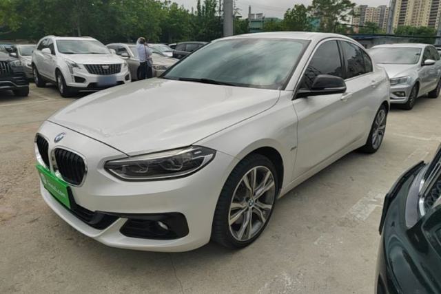 Used BMW 1 Series 2018 120i Design Package Model