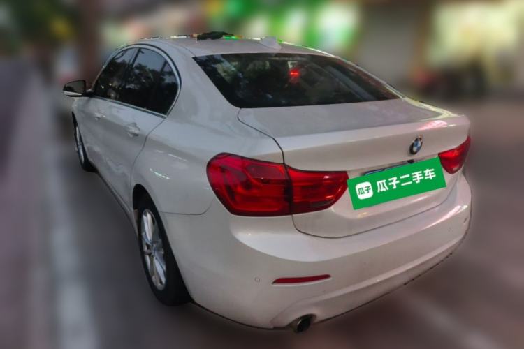 Used BMW 1 Series 2018 118i Fashion Model Rear Left 45 Deg