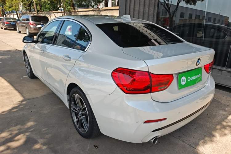 Used BMW 1 Series 2018 118i Sport Edition Rear Left 45 Deg