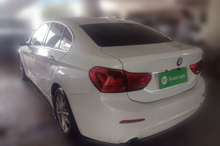 Used BMW 1 Series 2018 118i Fashion Model Rear Left 45 Deg