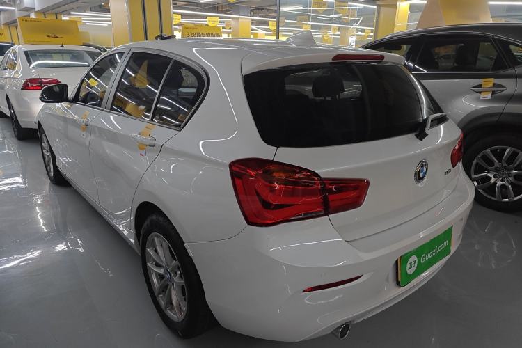 Used BMW 1 Series 2018 118i Leading Model Rear Left 45 Deg