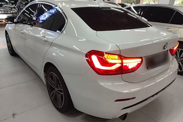 Used BMW 1 Series 2018 118i Sport Edition Rear Left 45 Deg