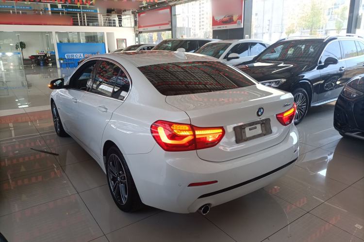 Used BMW 1 Series 2018 118i Sport Edition Rear Left 45 Deg