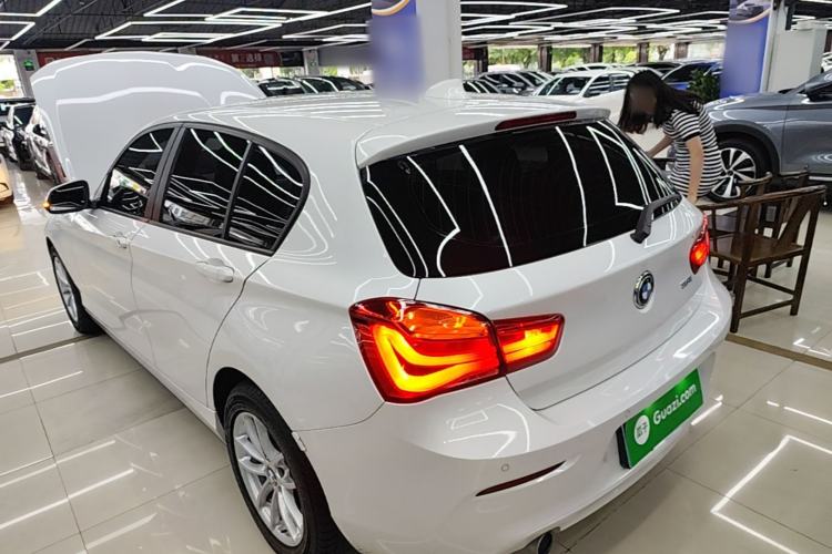Used BMW 1 Series 2018 118i Leading Model Rear Left 45 Deg
